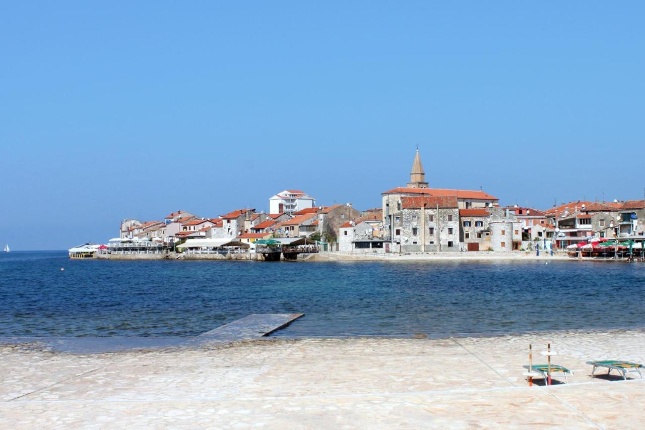 Apartments With A Parking Space Umag - 7066 ภายนอก รูปภาพ
