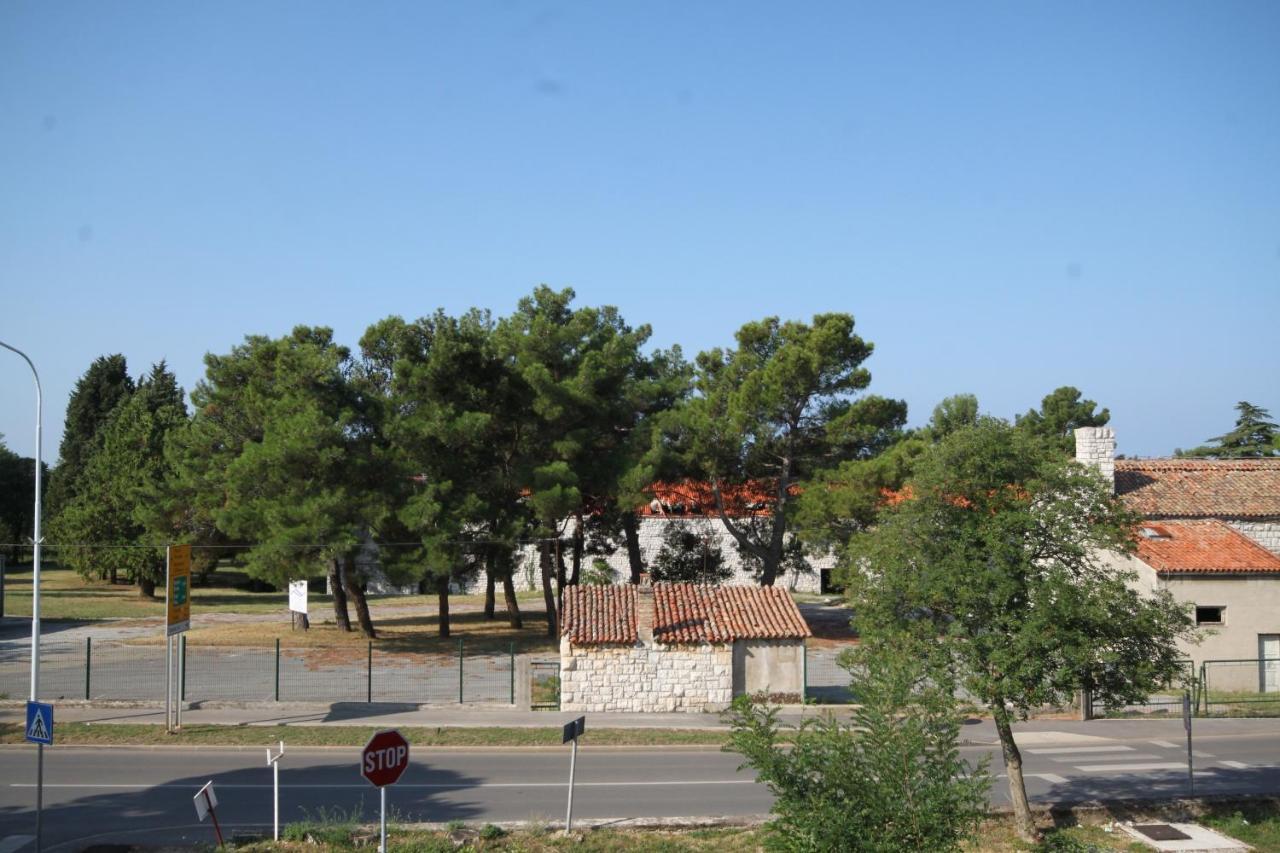Apartments With A Parking Space Umag - 7066 ภายนอก รูปภาพ