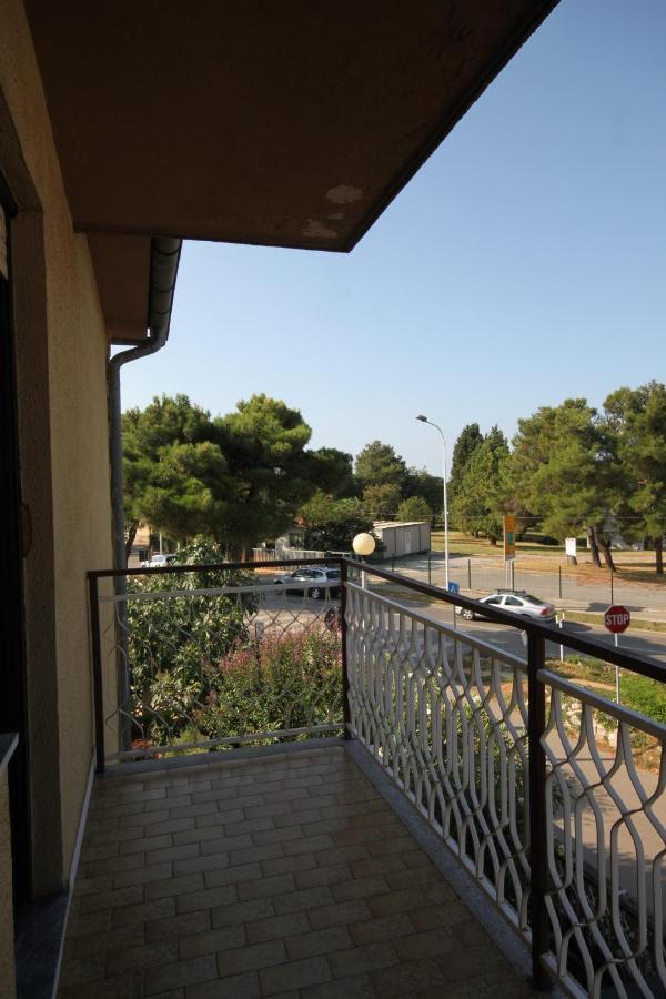 Apartments With A Parking Space Umag - 7066 ภายนอก รูปภาพ