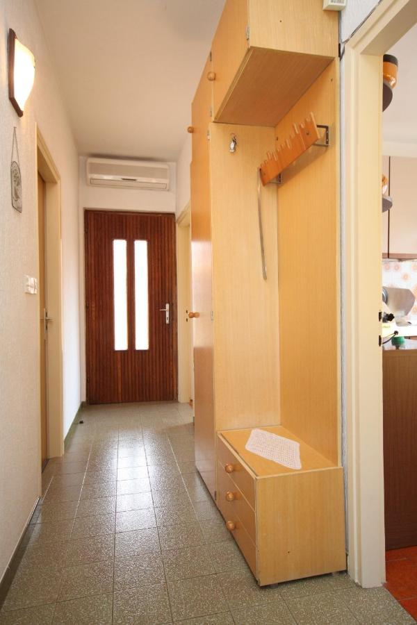 Apartments With A Parking Space Umag - 7066 ภายนอก รูปภาพ